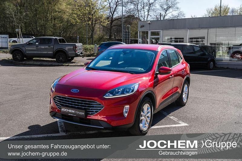 Gebraucht Ford Kuga Titanium 224 PS (164 kW) 2022 Rot SUV