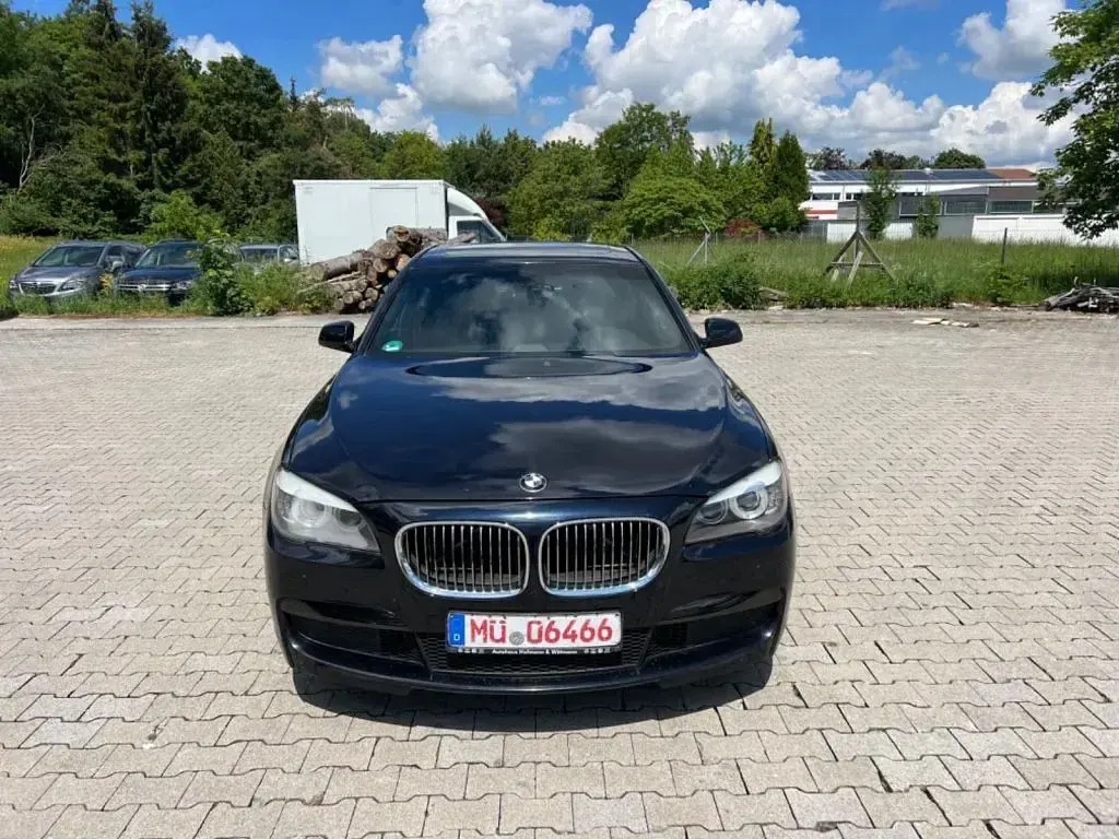 Gebraucht BMW 730L M Sport 245 PS (180 kW) 2011 Schwarz Limousine