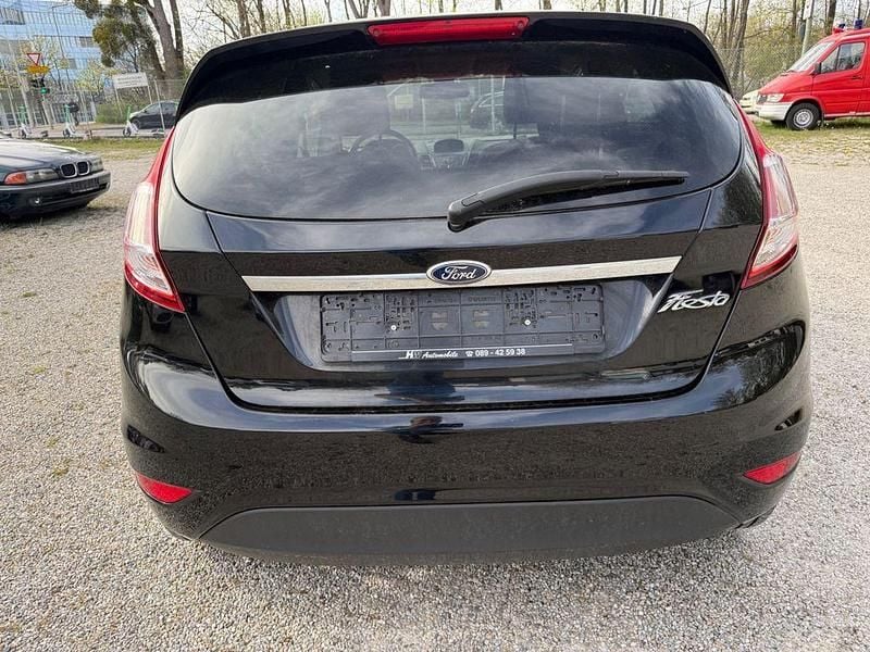 Gebraucht Ford Fiesta Titanium 95 PS (69 kW) 2016 Schwarz Limousine