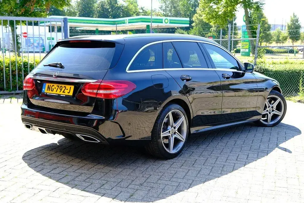 Gebraucht Mercedes C300 Edition 204 PS (150 kW) 2017 Schwarz Kombi