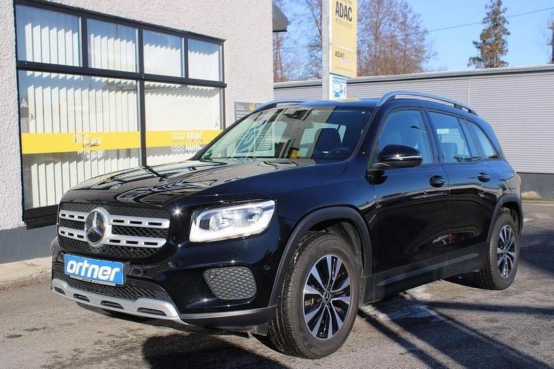 Schwarz Gebraucht 2022 Mercedes GLB180 SUV | 29.680 € (Superpreis) - Bild 1/4