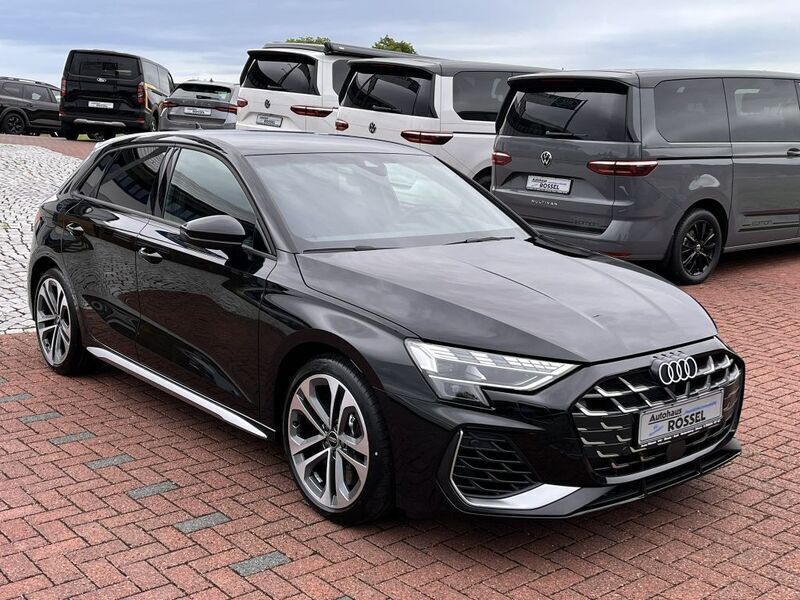 Neu Audi S3 Sport 333 PS (244 kW) 2025 Weiß Limousine