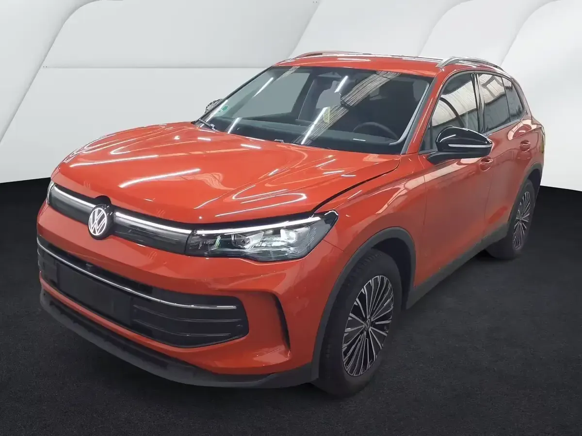 Gebraucht VW Tiguan Life 150 PS (110 kW) 2025 SUV