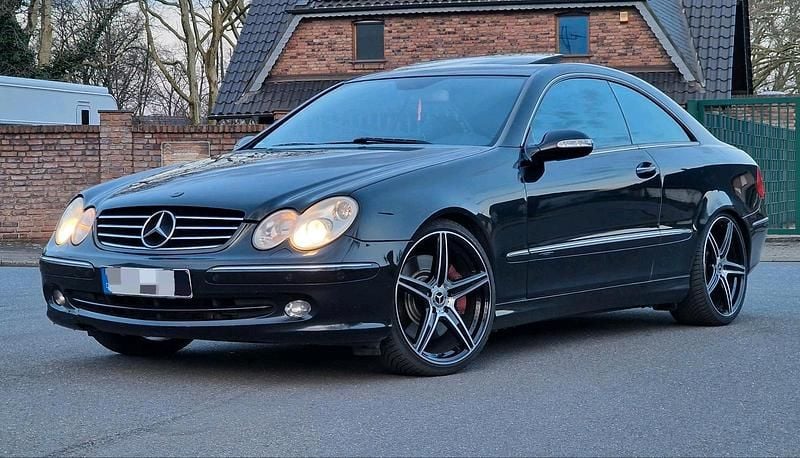 Gebraucht Mercedes CLK500 306 PS (225 kW) 2004 Schwarz Coupé