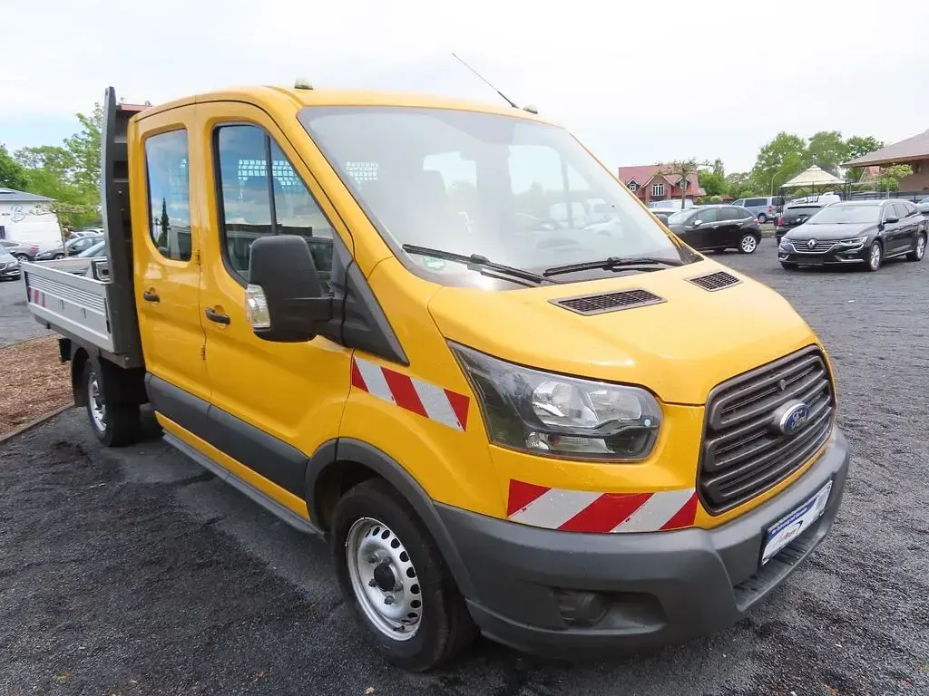 Gebraucht Ford Transit 105 PS (77 kW) 2018 Gelb Limousine
