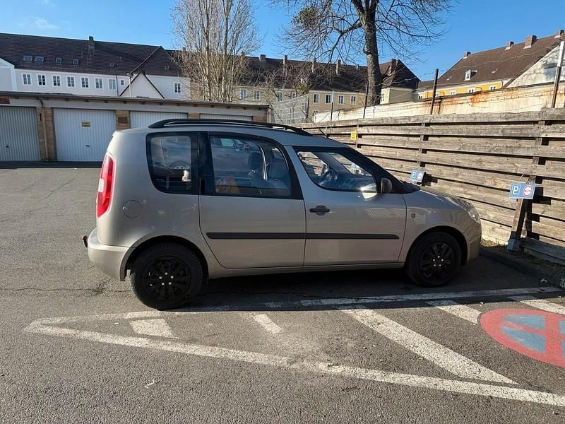 Gebraucht Skoda Roomster 86 PS (63 kW) 2008 Braun Van / Kleinbus