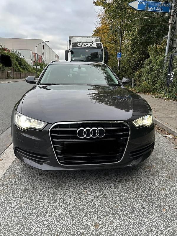 Grau Gebraucht 2014 Audi A6 Kombi | 7.500 € (Superpreis) - Bild 1/4