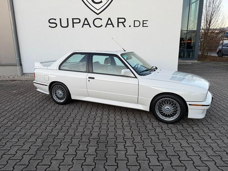 Gebraucht BMW M3 215 PS (158 kW) 1989 Weiß Coupé