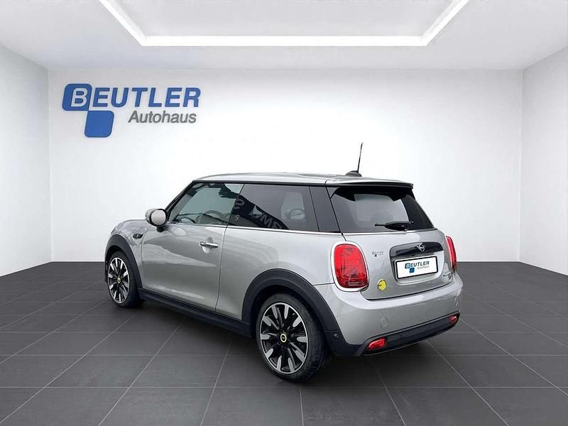 Gebraucht Mini Cooper SE 135 kW (184 PS) 2023 Silber Kleinwagen