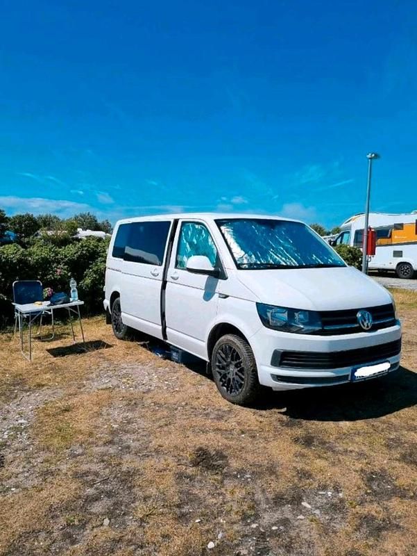 Weiß Gebraucht 2018 VW Transporter Van | 27.400 € - Bild 1/4