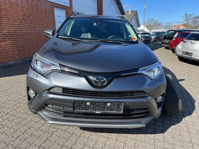 Gebraucht Toyota RAV4 Executive 143 PS (105 kW) 2018 Grau SUV