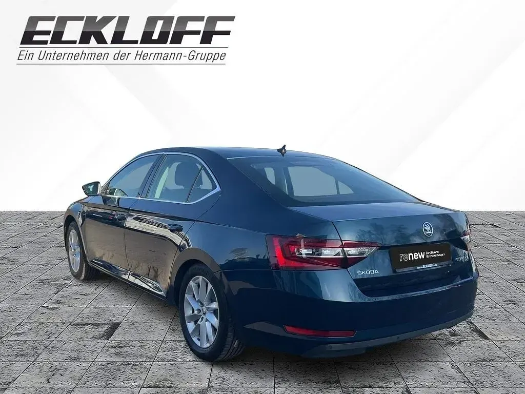 Gebraucht Skoda Superb Style 150 PS (110 kW) 2019 Blau Limousine