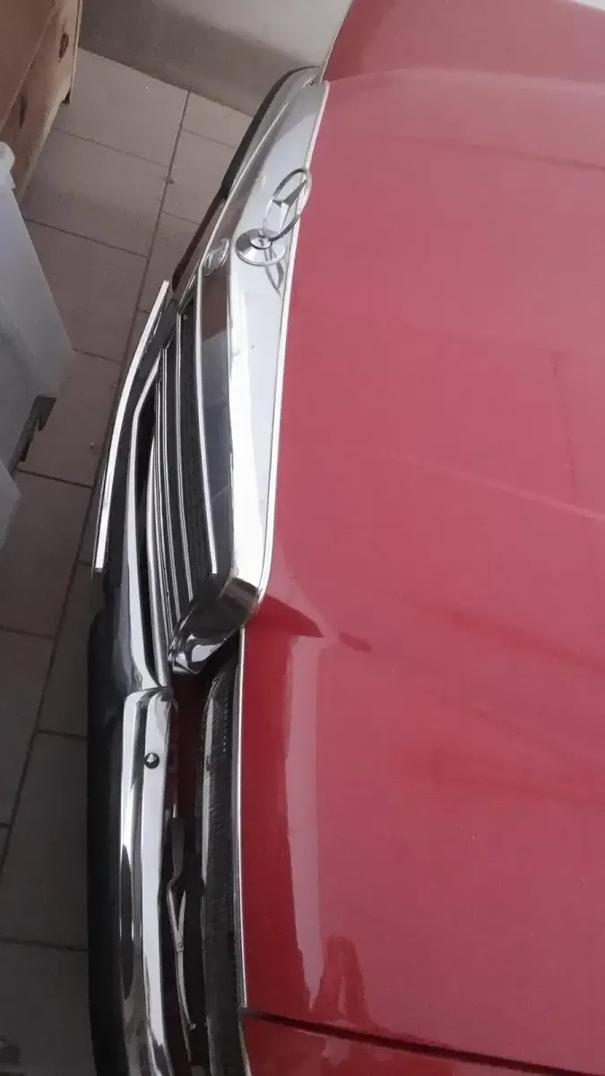 Gebraucht Mercedes 280 180 PS (132 kW) 1976 Rot Limousine