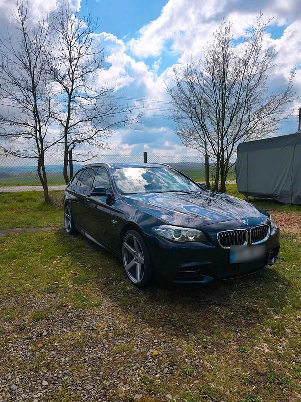 Gebraucht BMW 535 313 PS (230 kW) 2014 Blau Kombi