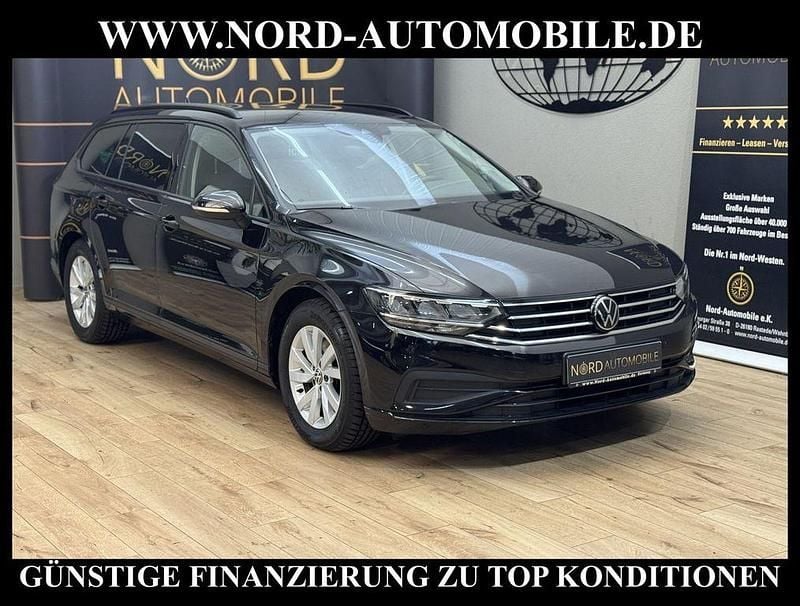 Gebraucht VW Passat 122 PS (89 kW) 2023 Deep black perleffek (metallic) Kombi
