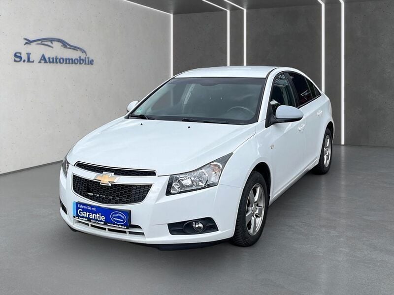 Gebraucht Chevrolet Cruze LT 124 PS (91 kW) 2012 Weiß Limousine