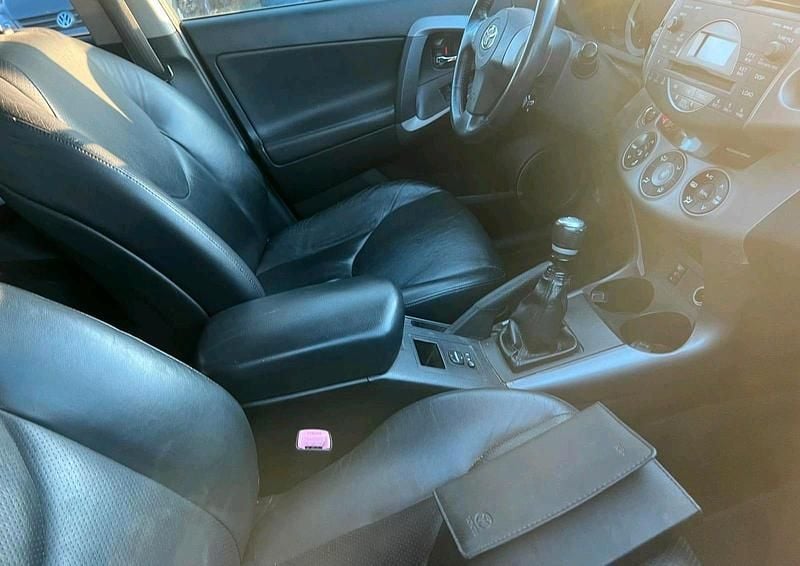 Gebraucht Toyota RAV4 177 PS (130 kW) 2007 Schwarz SUV