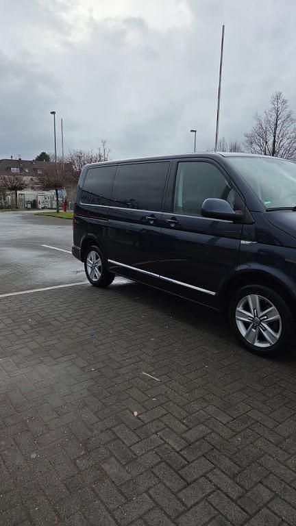 Second-hand VW T6 150 CP (110 kW) 2018 Albastru Van