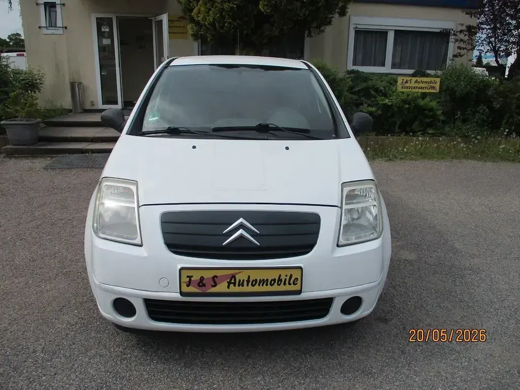 Gebraucht Citroën C2 Style 60 PS (44 kW) 2007 Weiß Kleinwagen