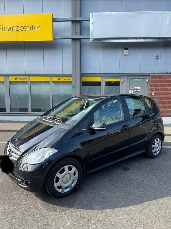Gebraucht Mercedes A150 80 PS (58 kW) 2011 Schwarz Kleinwagen