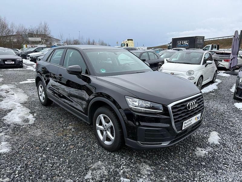 Gebraucht Audi Q2 Basis 150 PS (110 kW) 2018 Schwarz SUV