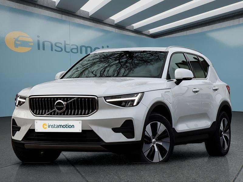Gebraucht Volvo XC40 209 PS (153 kW) 2023 Weiß SUV