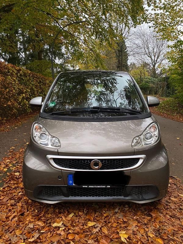Beige Gebraucht 2013 Smart ForTwo Coupé Pure Coupé | 7.000 € (Teuer) - Bild 1/4