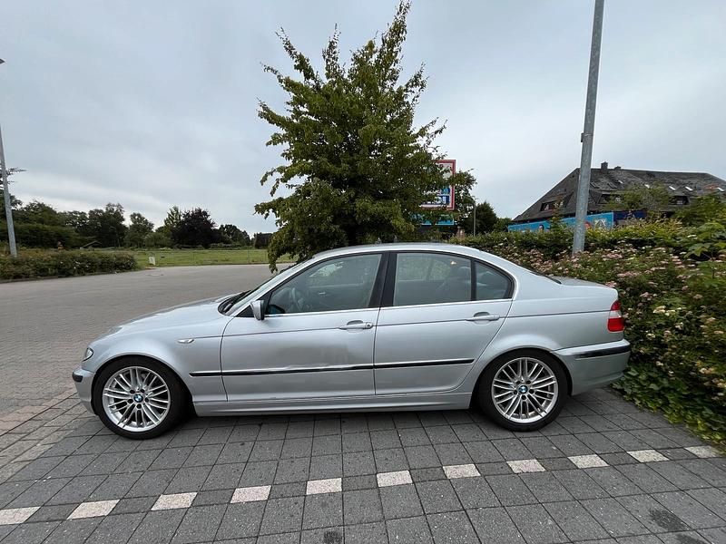 Gebraucht BMW 320 170 PS (125 kW) 2004 Silber Limousine