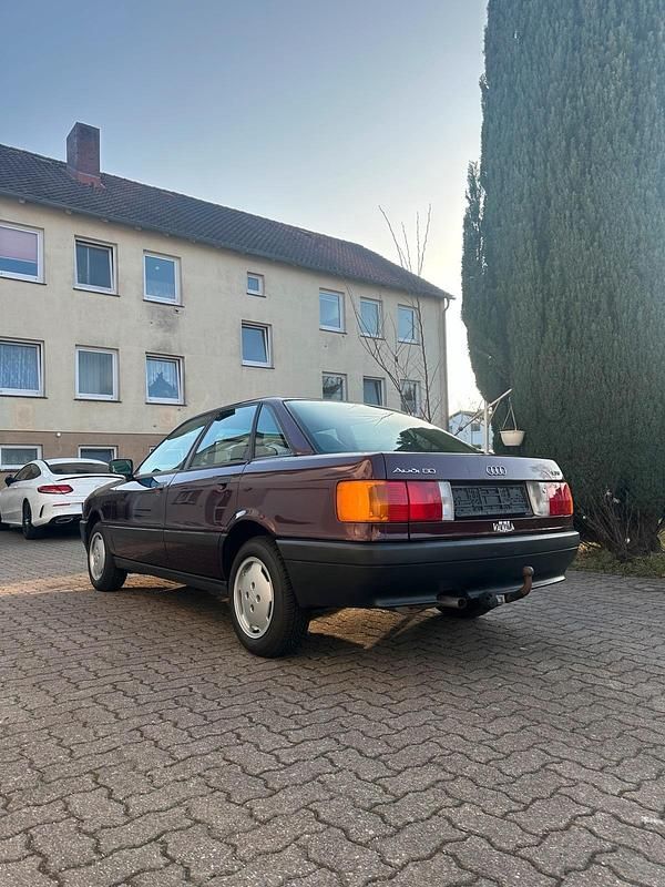 Gebraucht Audi 80 90 PS (66 kW) 1991 Rot Limousine
