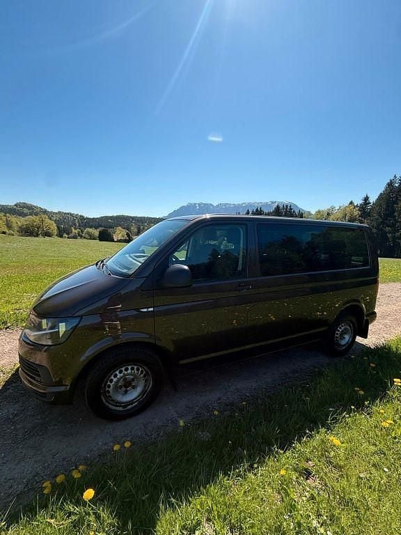 Second-hand VW T6 150 CP (110 kW) 2016 Maro Van