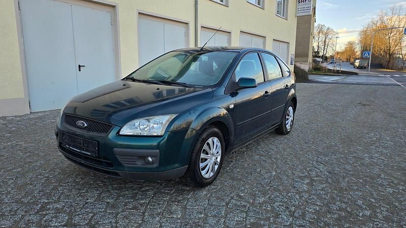 Gebraucht Ford Focus 100 PS (73 kW) 2007 Grün Limousine