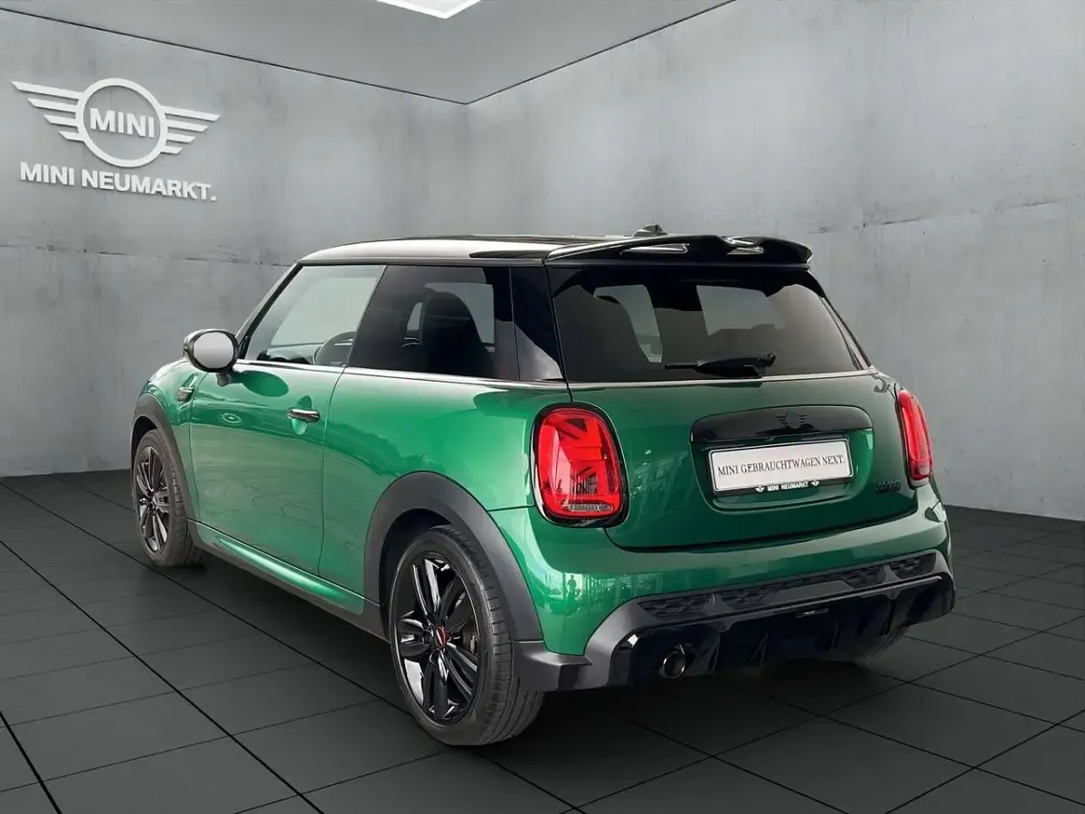 Używany Mini Cooper 136 KM (100 kW) 2023 Zielony Hatchback