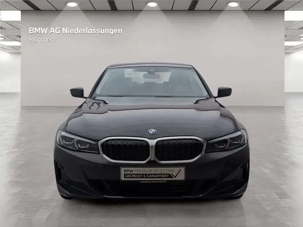 Gebraucht BMW 320 Sport Line 184 PS (135 kW) 2023 Grau Limousine