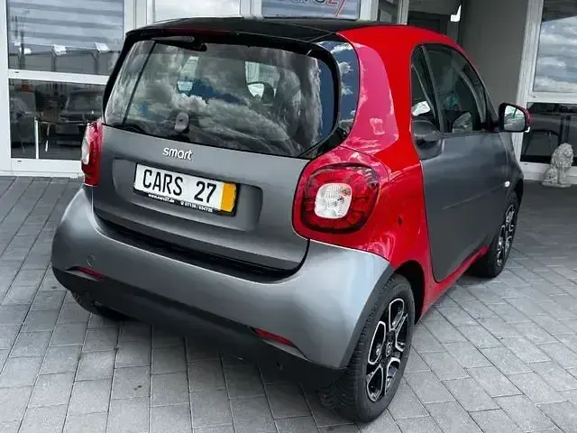 Gebraucht Smart ForTwo Coupé 90 PS (66 kW) 2018 Jupiterrot Coupé