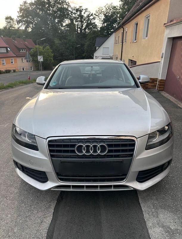 Silber Gebraucht 2008 Audi A4 Limousine | 4.400 € (Guter Preis) - Bild 1/2