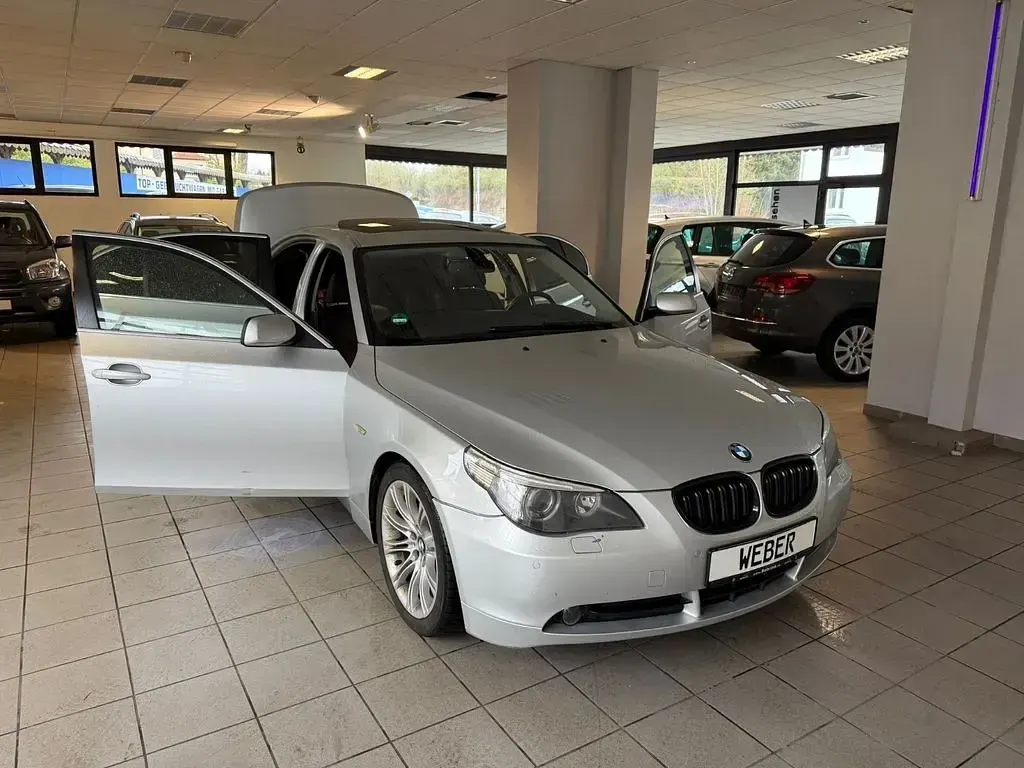Gebraucht BMW 523 Advantage 177 PS (130 kW) 2006 Silber Limousine