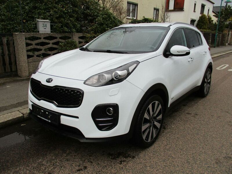 Weiß Gebraucht 2018 Kia Sportage Spirit SUV | 19.999 € (Fairer Preis) - Bild 1/4