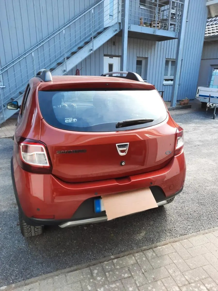 Gebraucht Dacia Sandero Stepway 90 PS (66 kW) 2014 Rot SUV