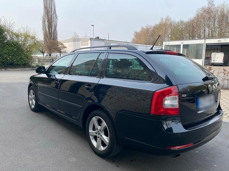 Gebraucht Skoda Octavia 2013 Schwarz Kombi
