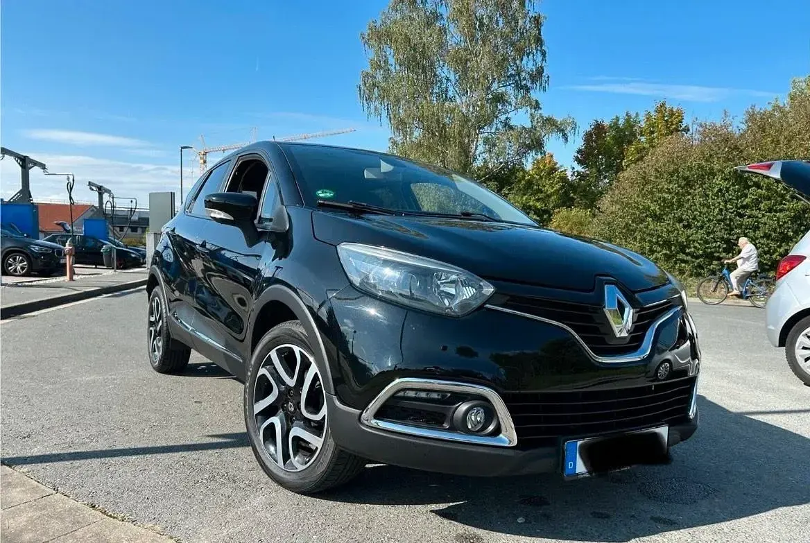 Begagnad Renault Captur 90 HK (66 kW) 2015 Svart SUV