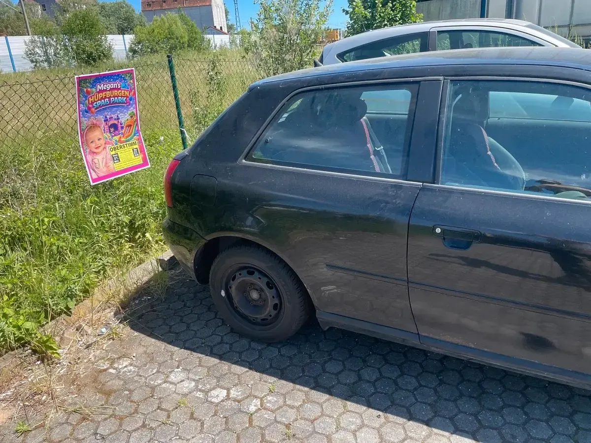 Gebraucht Audi A3 101 PS (74 kW) 1998 Schwarz Kleinwagen