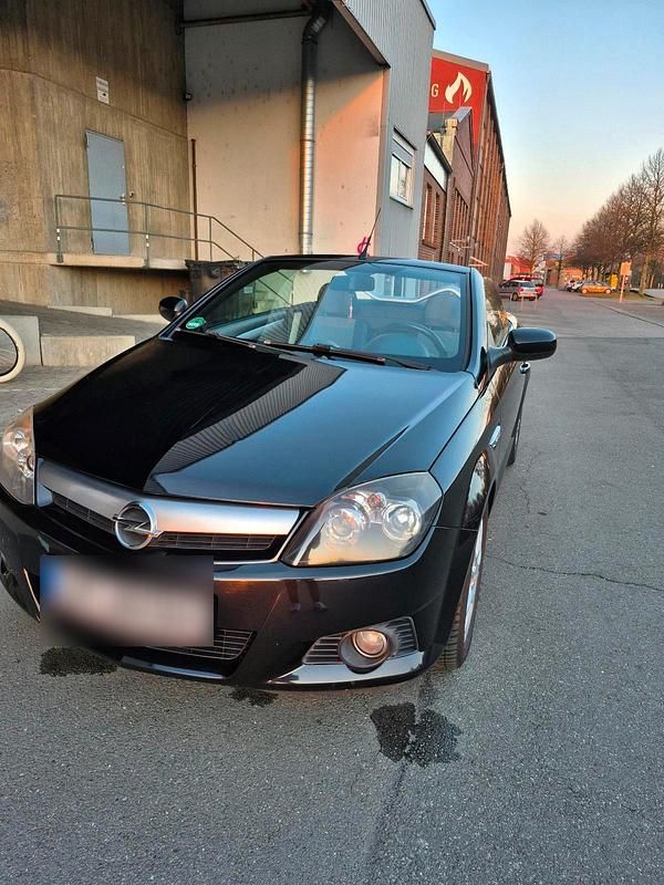 Gebraucht Opel Tigra 90 PS (66 kW) 2005 Schwarz Cabrio