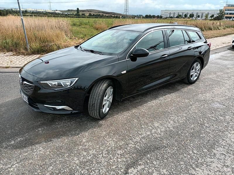 Schwarz Gebraucht 2018 Opel Insignia Kombi | 13.200 € (Etwas zu teuer) - Bild 1/4