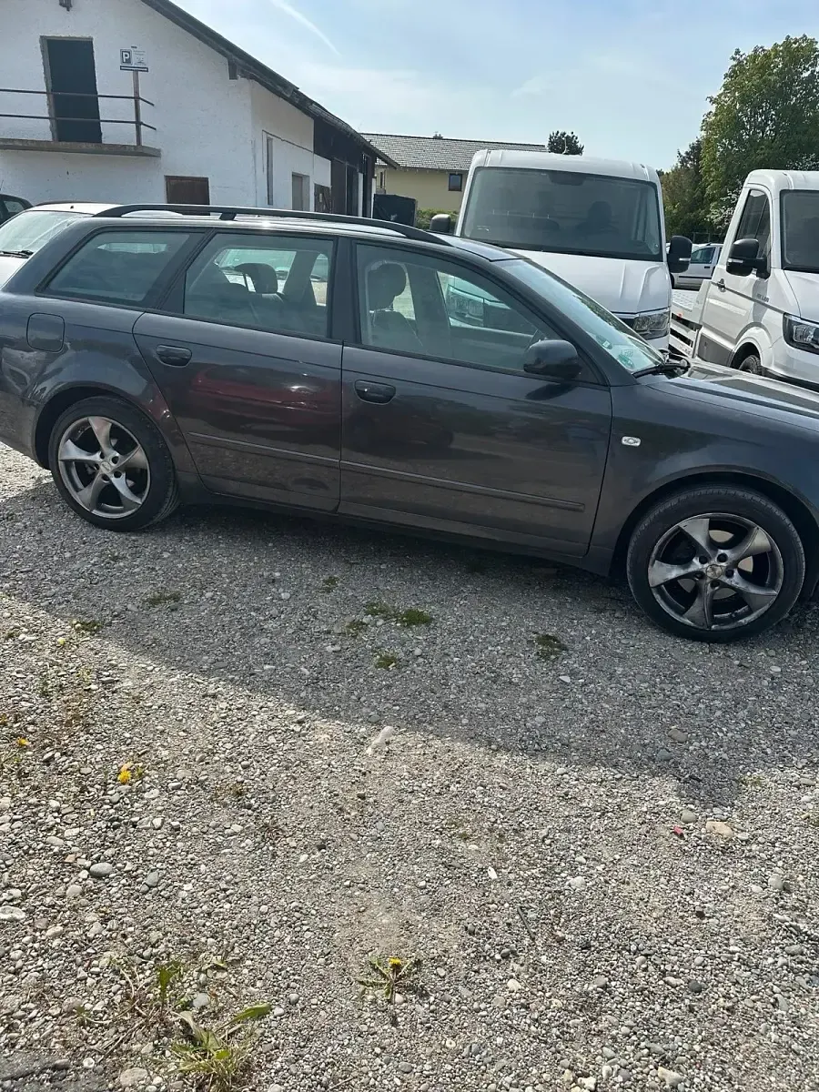 Second-hand Audi A4 140 CP (102 kW) 2007 Negru Break