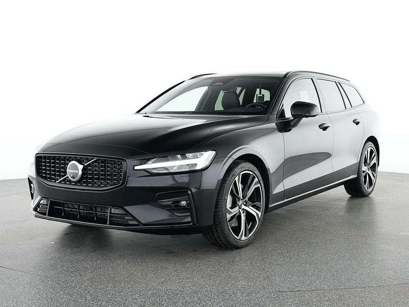 Gebraucht Volvo V60 Plus 197 PS (144 kW) 2025 Schwarz Kombi