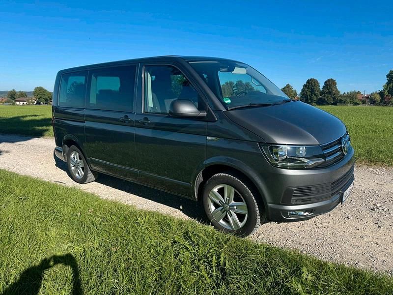 Grau Gebraucht 2017 VW T6 Comfortline Van | 34.000 € (Superpreis) - Bild 1/4