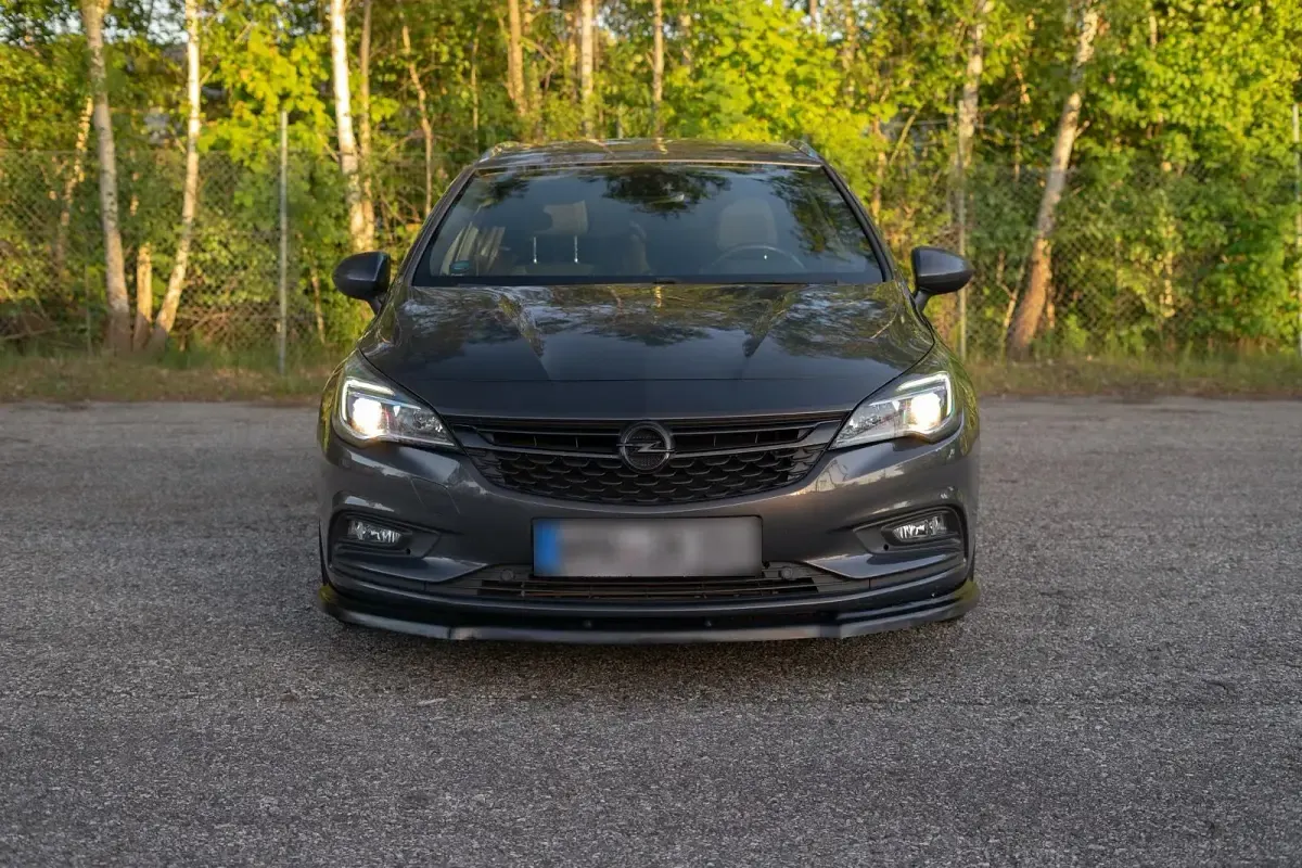 Gebraucht Opel Astra Dynamic 150 PS (110 kW) 2016 Grau Kombi