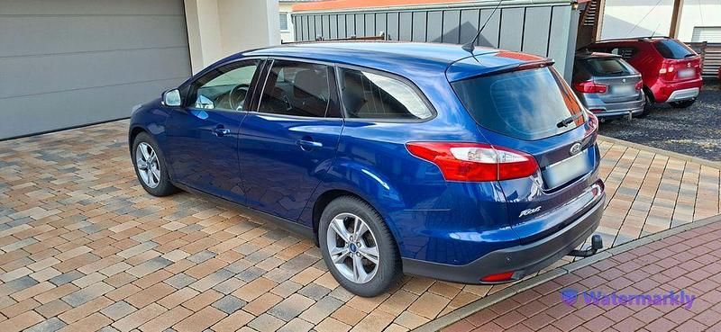Gebraucht Ford Focus SYNC Edition 101 PS (74 kW) 2014 Blau Limousine