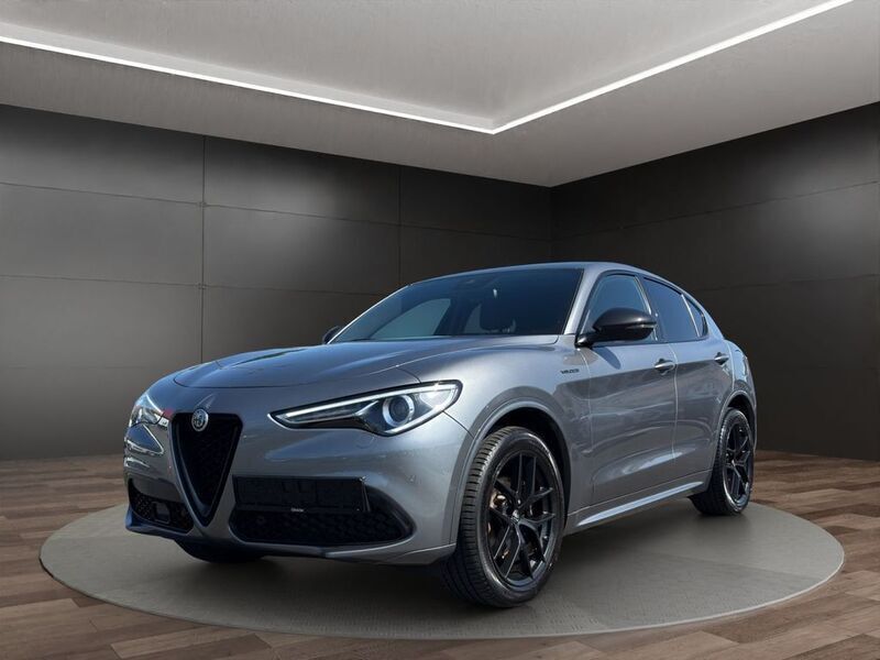 Grau Gebraucht 2021 Alfa Romeo Stelvio Veloce SUV | 32.900 € (Superpreis) - Bild 1/4
