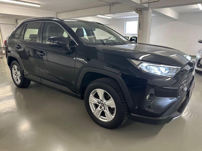 Attitude black Gebraucht 2019 Toyota RAV4 Hybrid Business Edition SUV | 24.400 € (Fairer Preis) - Bild 1/4
